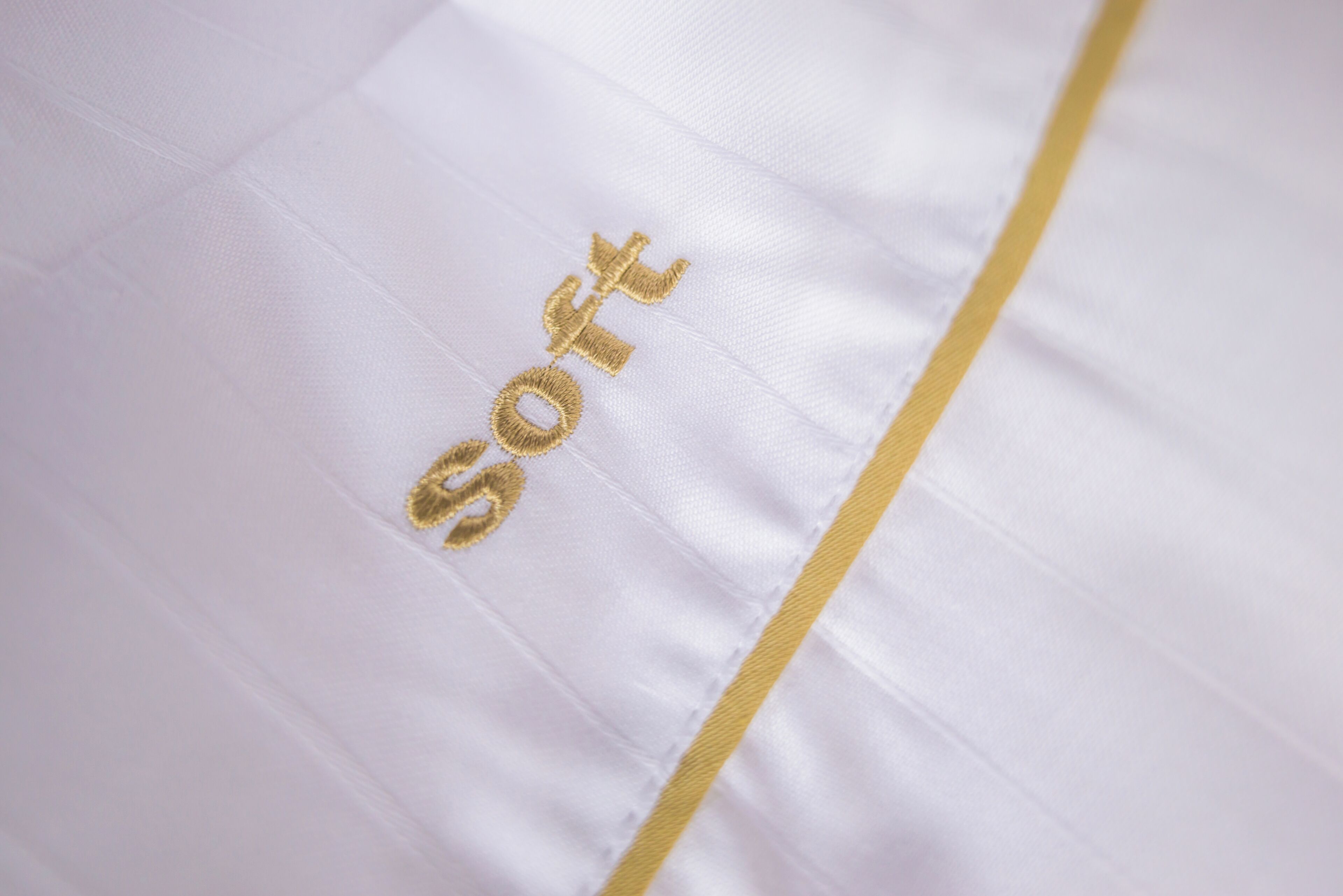 suite, 1 king bed, jetted tub | down duvets, in-room safe, desk, iron/ironing board