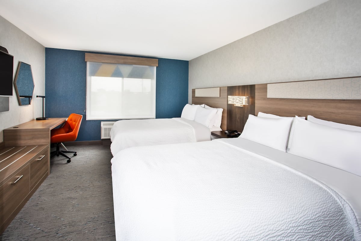 Suite, 1 Bedroom (Living Area) | 1 bilik tidur, peralatan tempat tidur premium, katil Tempur-Pedic