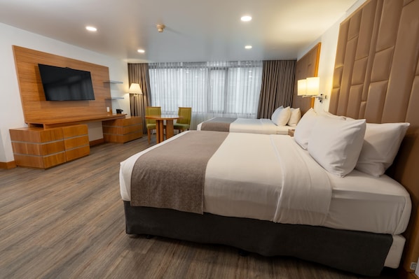 1 bedroom, Frette Italian sheets, premium bedding, down comforters