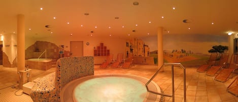 Sauna, hot tub, Turkish bath, body treatments, body scrubs, facials