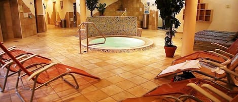 Sauna, bain à remous, hammam, soins corporels, gommages corporels