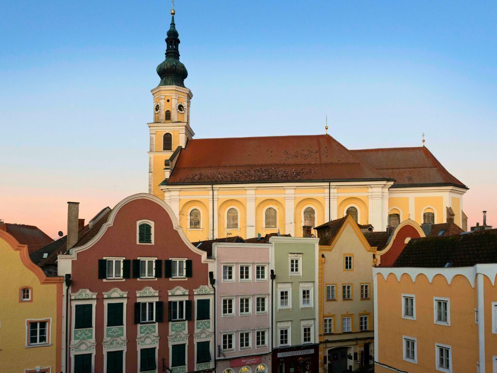 deluxe loft, 1 double bed, non smoking, city view | premium bedding, minibar, in-room safe, individually decorated