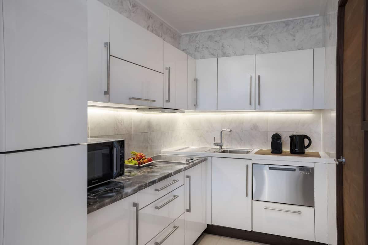 two bedroom rangali ocean pavilion with pool | private kitchen | microwave, espresso maker, electric kettle