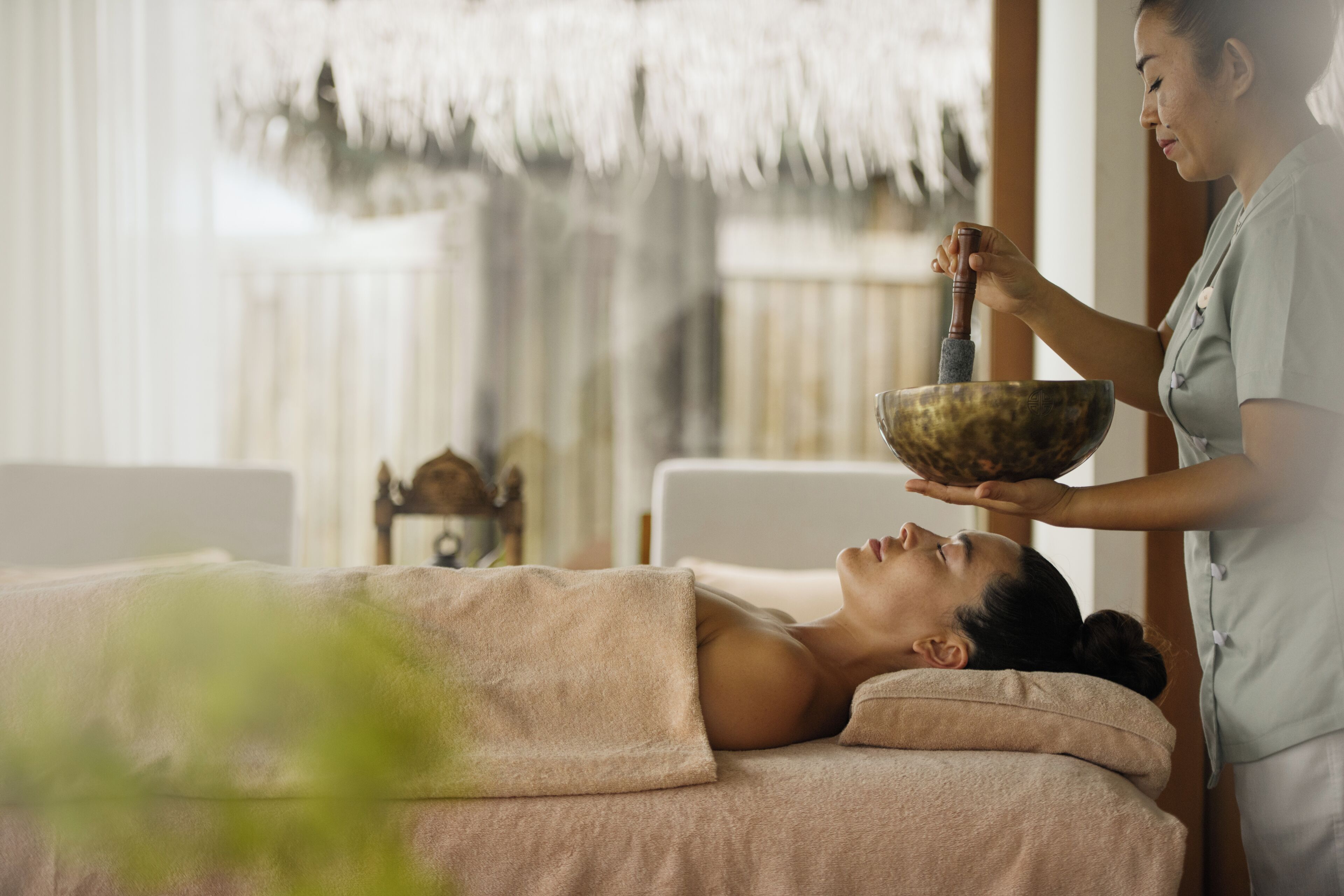 Couples treatment rooms, sauna, hot tub, steam room, body treatments