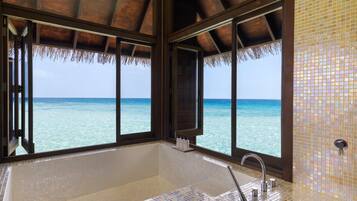 Separate bathtub and shower, deep-soaking bathtub, rainfall showerhead