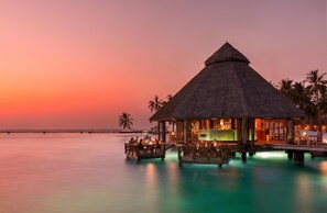 12 restaurants, breakfast, lunch, dinner served; Modern European cuisine - Conrad Maldives Rangali Island (Rangalifinolhu)