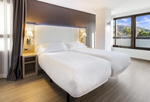 Minibar, in-room safe, desk, free WiFi