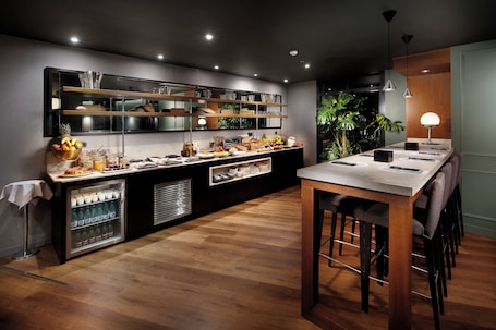 ๋ทํ ์์นจ ์์ฌ