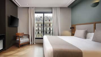 Minibar, in-room safe, desk, blackout curtains