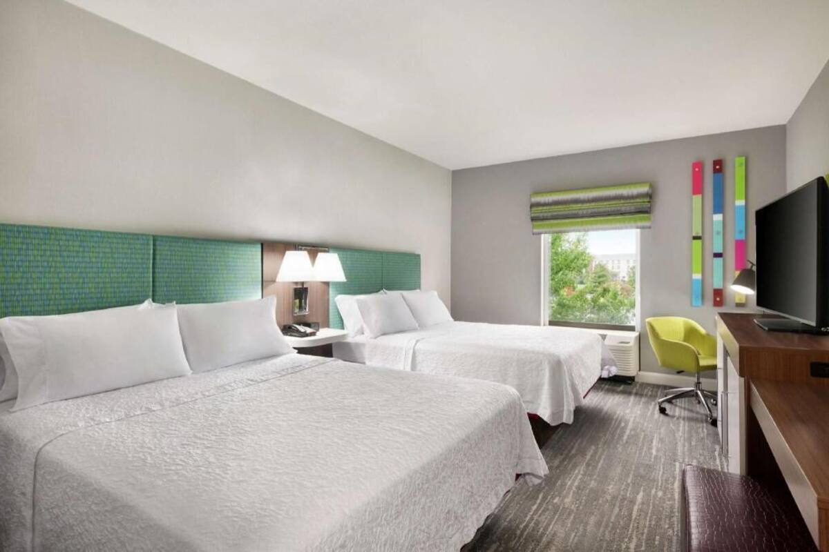 Premium bedding, down comforters, in-room safe, blackout drapes