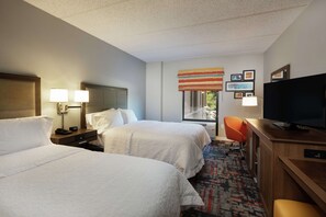 Premium bedding, in-room safe, desk, laptop workspace