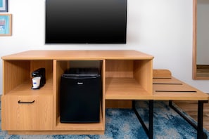Blackout curtains, iron/ironing board, free cots/infant beds, free WiFi
