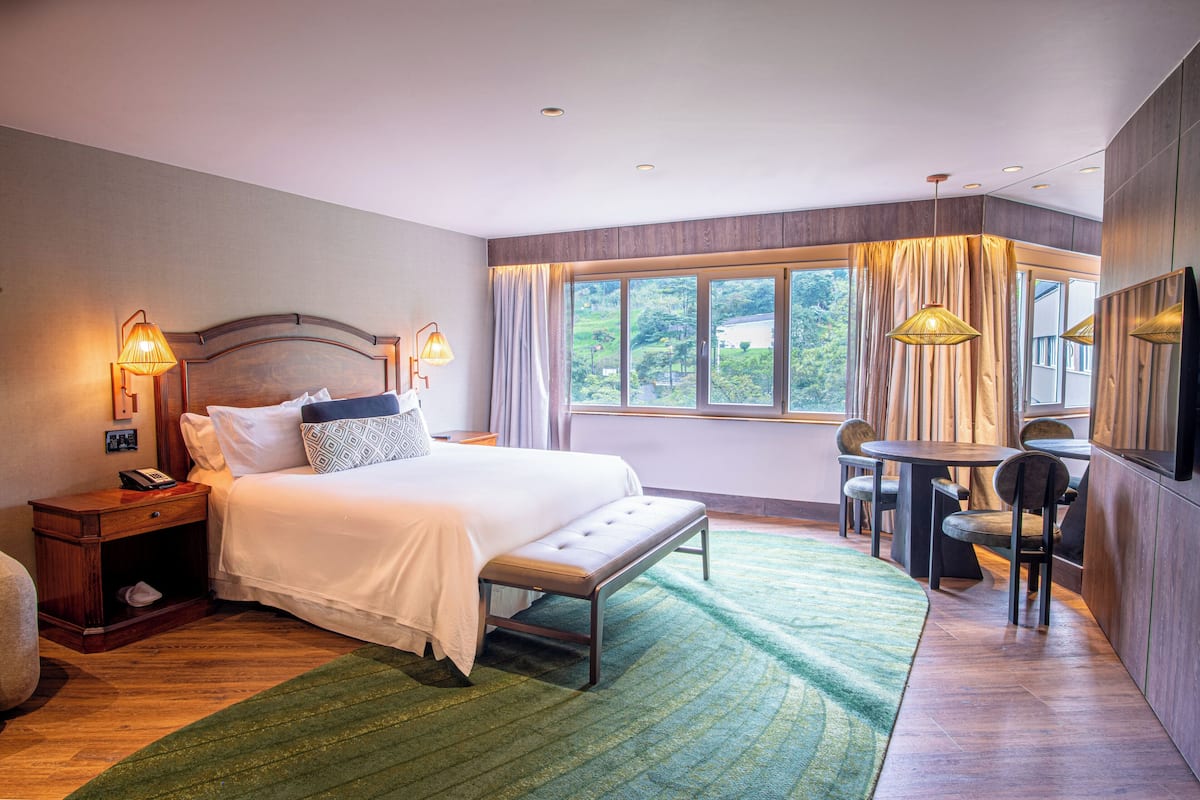 Premium bedding, minibar, in-room safe, desk