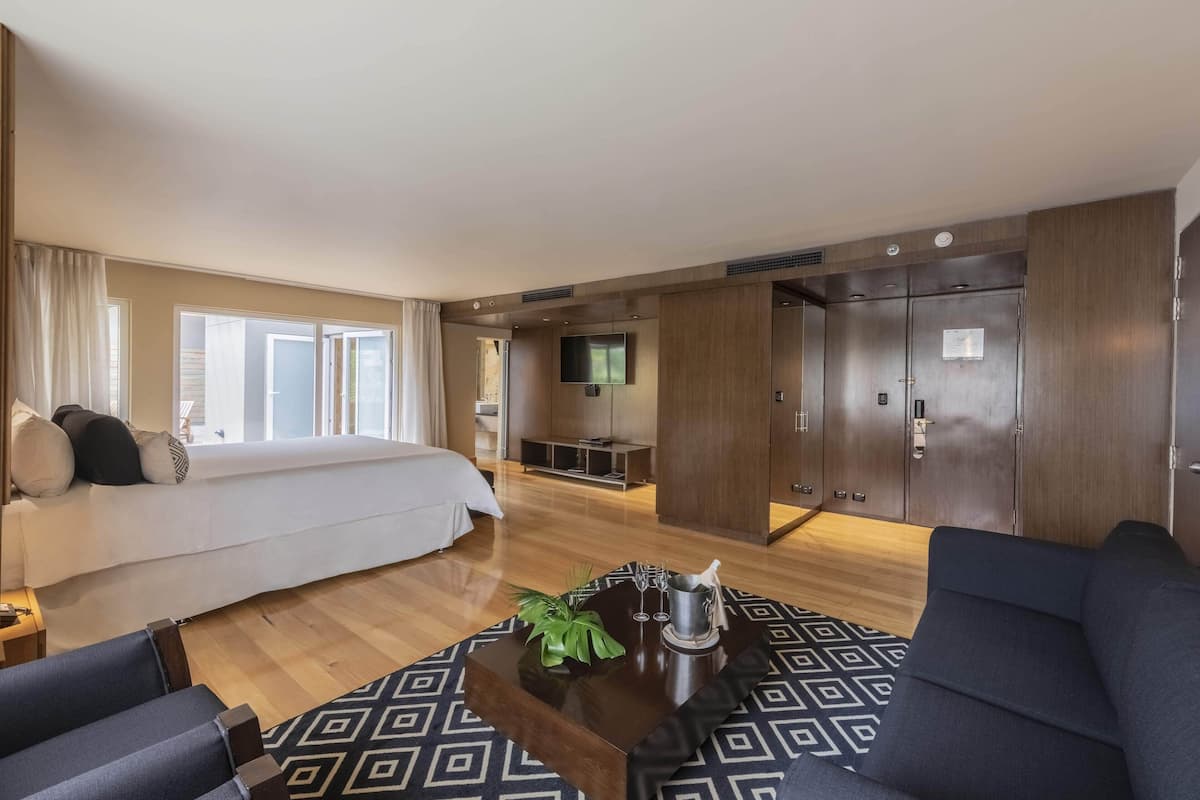 Presidential Suite | Premium bedding, minibar, in-room safe, desk