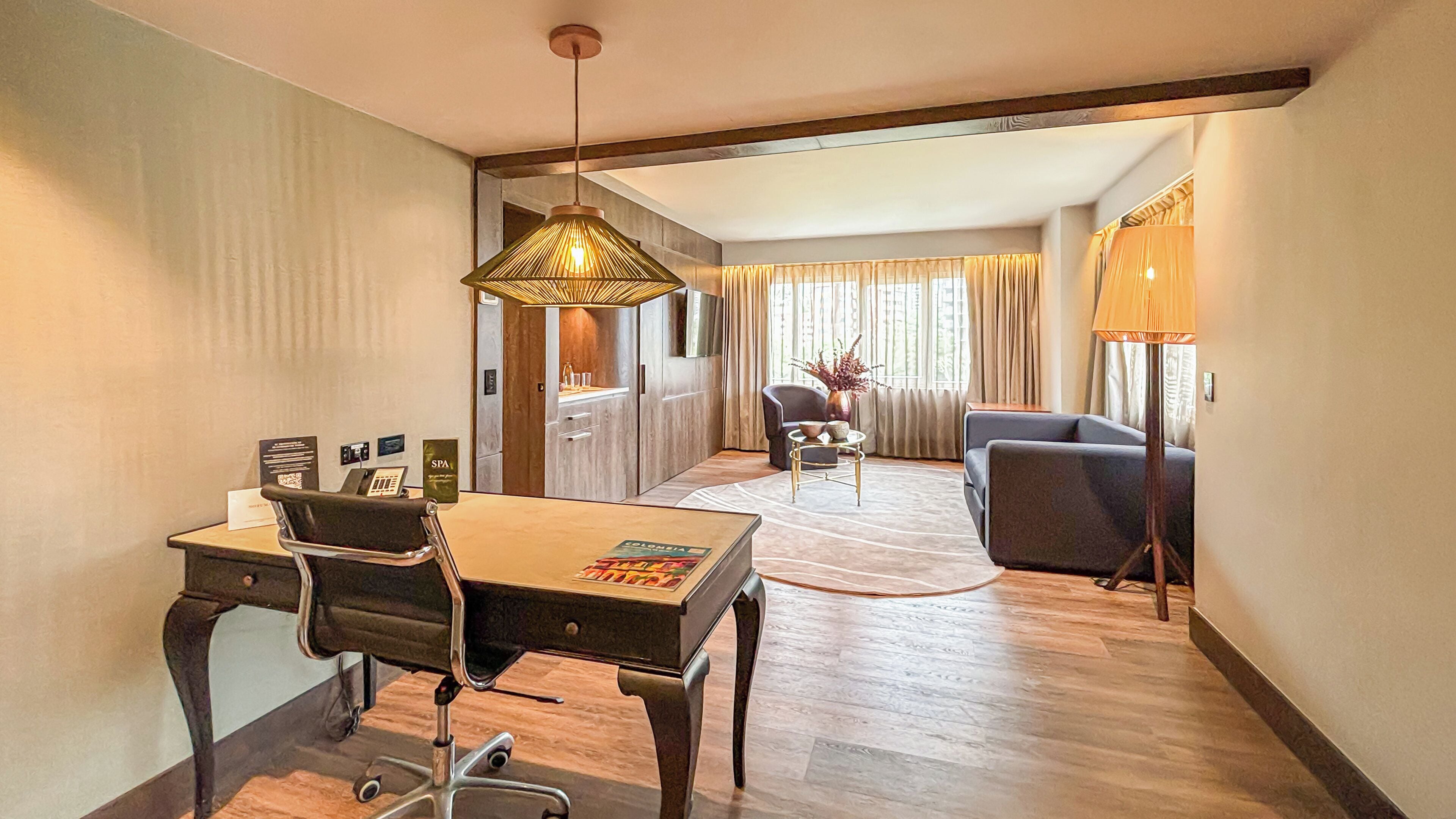 Suite, 1 Bedroom | Premium bedding, minibar, in-room safe, desk