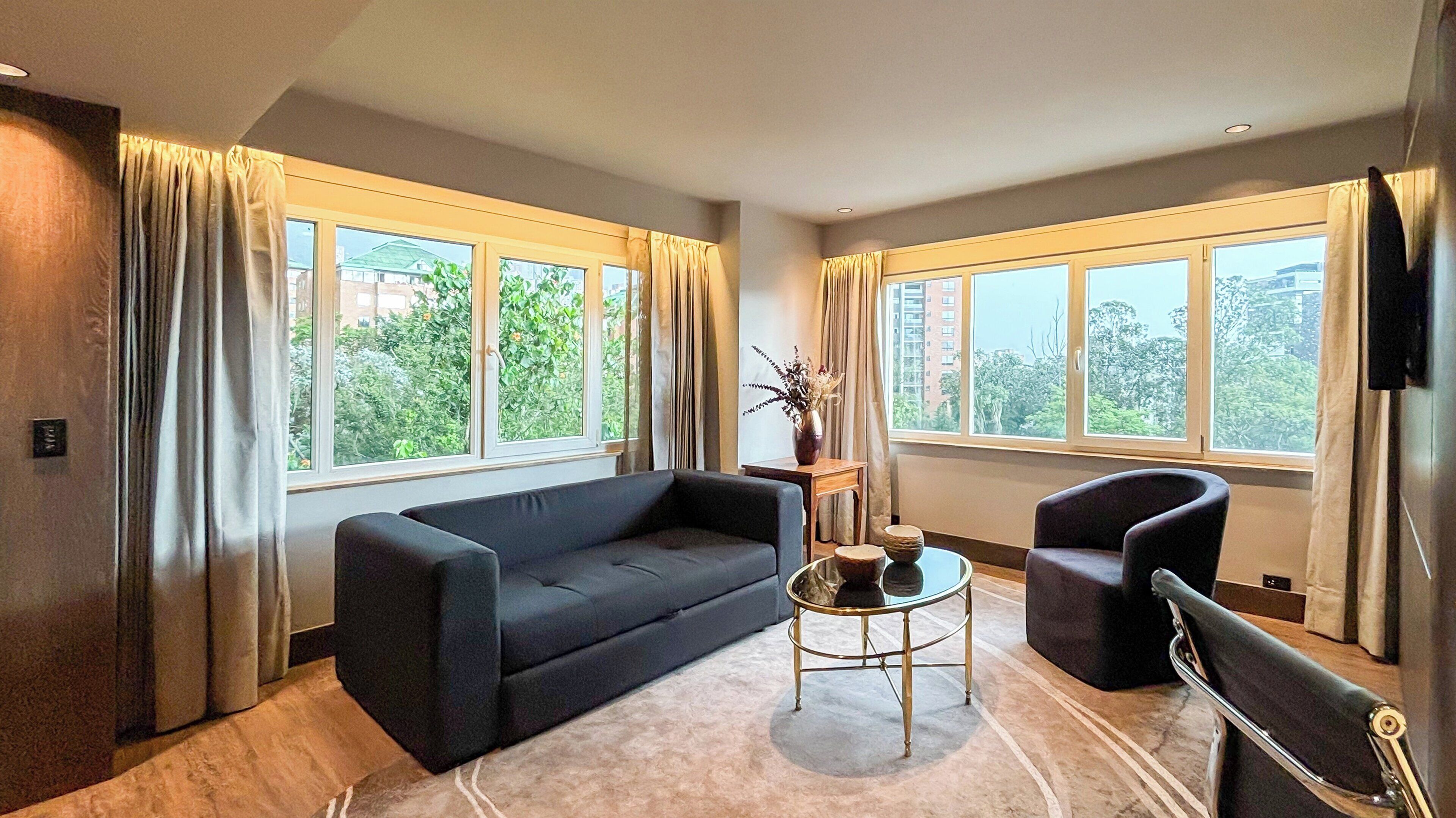 Premium bedding, minibar, in-room safe, desk
