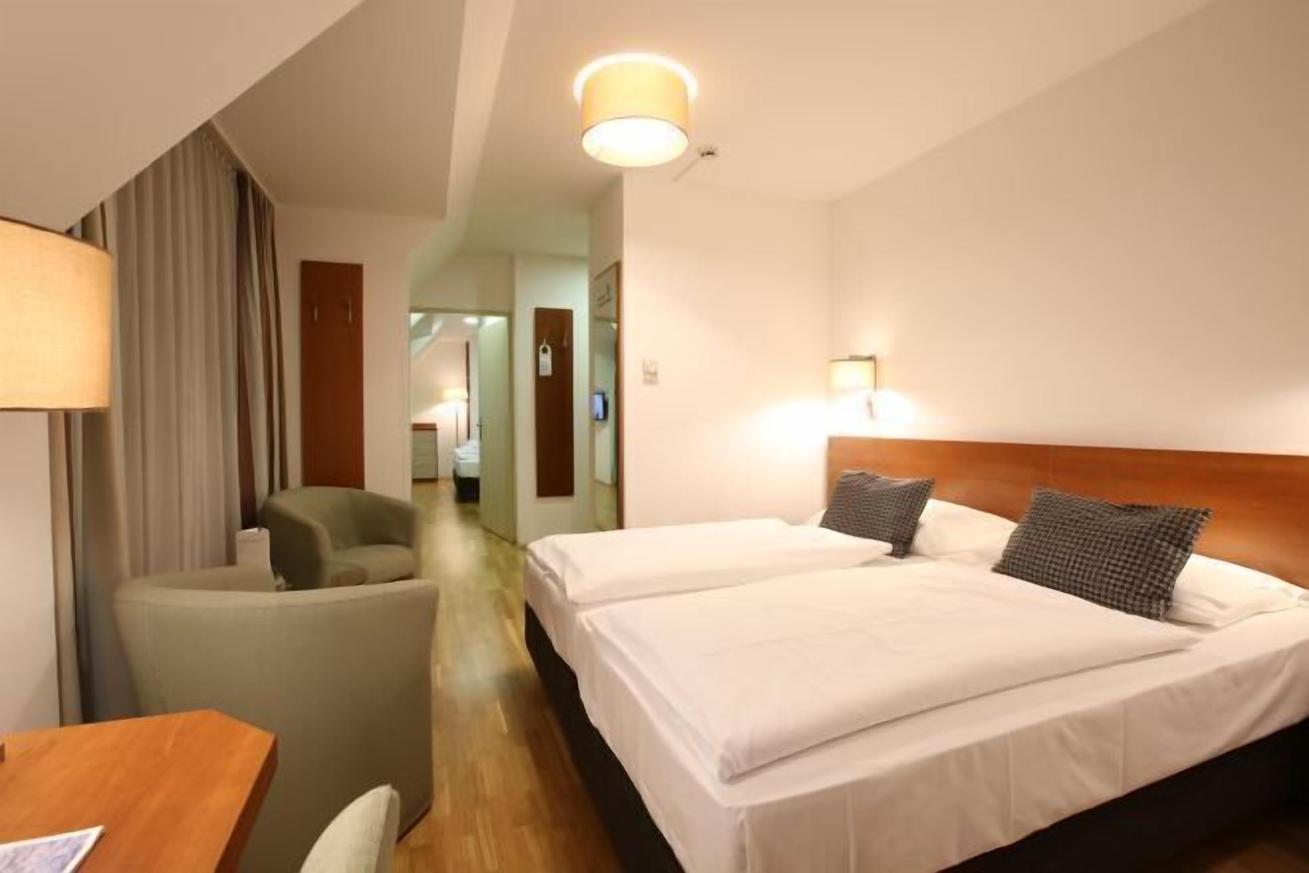 Biancheria da letto di alta qualità, minibar, una cassaforte in camera