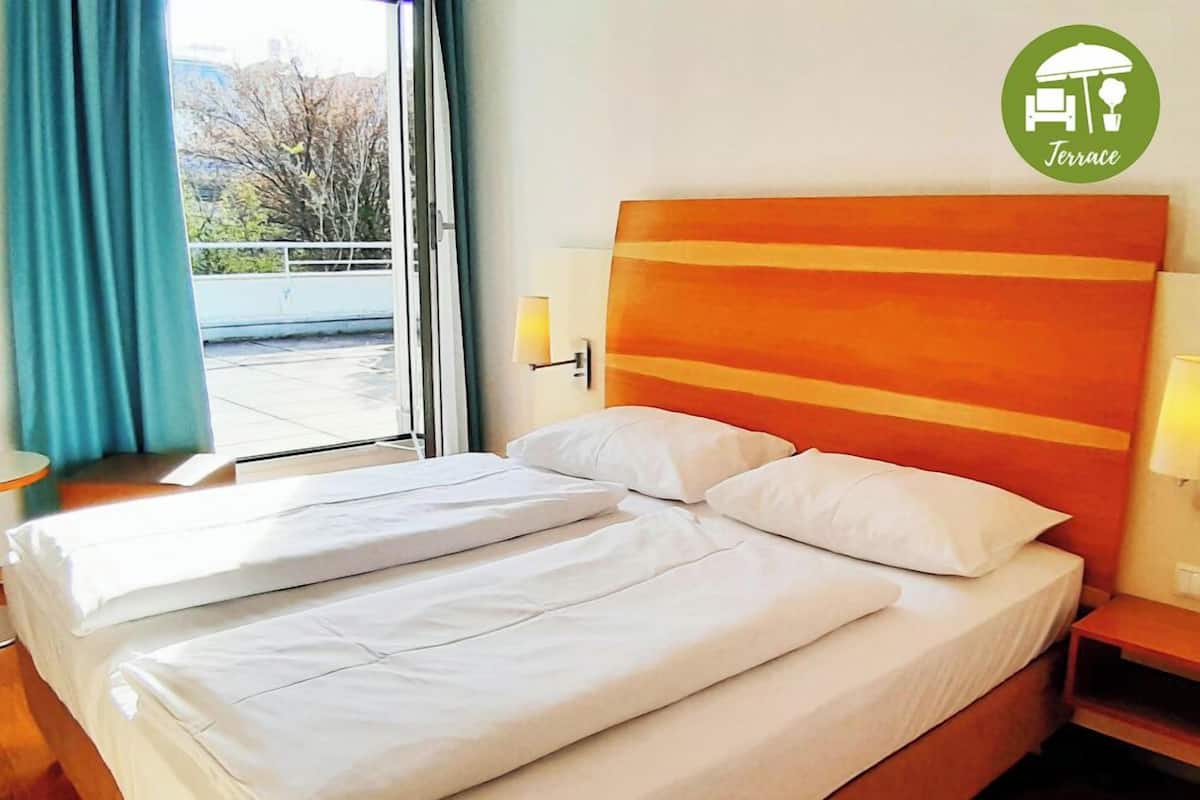 Doppelzimmer, Terrasse, Blick auf den Innenhof | Ausblick vom Zimmer