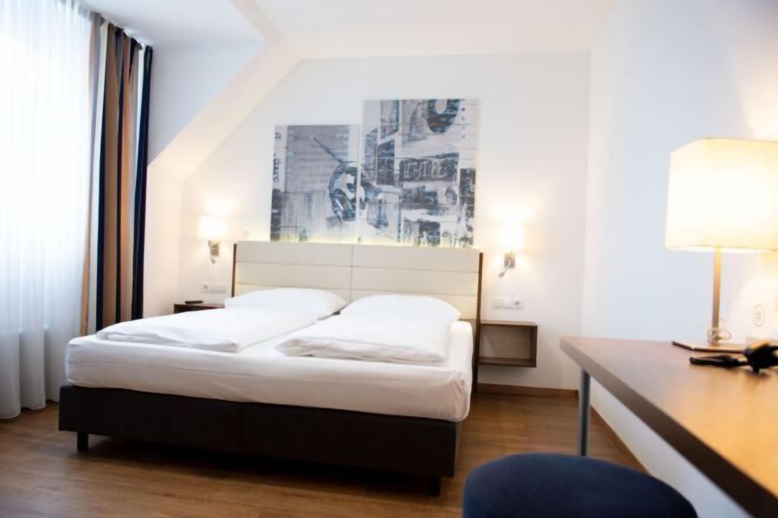 Biancheria da letto di alta qualità, minibar, una cassaforte in camera