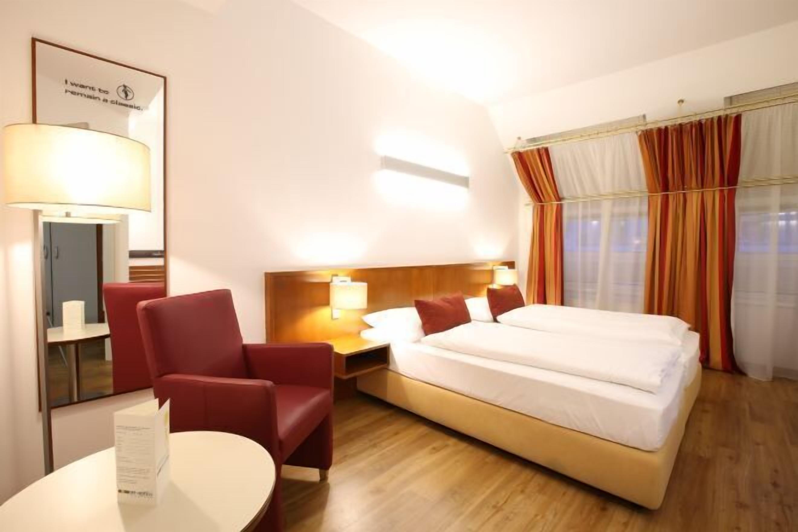 Biancheria da letto di alta qualità, minibar, una cassaforte in camera