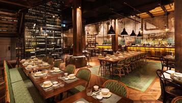 3 restaurants, lunch, dinner served; Japanese cuisine