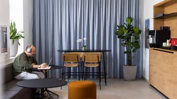 Sala de estar en el lobby