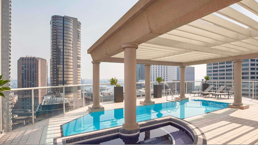 Mantra 2 Bond Street Sydney