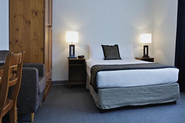 In-room safe, desk, iron/ironing board, WiFi