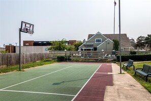 Sport court