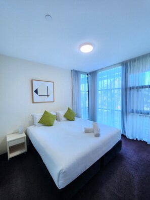1 dormitorio y ropa de cama de alta calidad