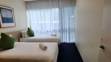 1 bedroom, premium bedding, iron/ironing board, cots/infant beds