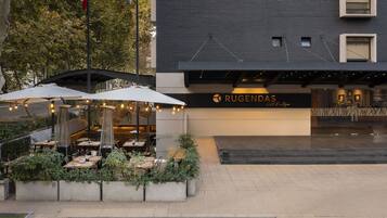 Fachada da propriedade