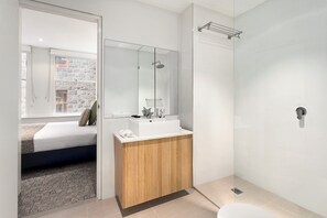 One Bedroom Apartment | Bathroom | Shower, free toiletries, hair dryer, towels - Quest On William (Melbourne)