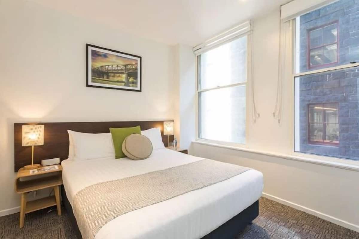 1 bedroom, desk, soundproofing, iron/ironing board