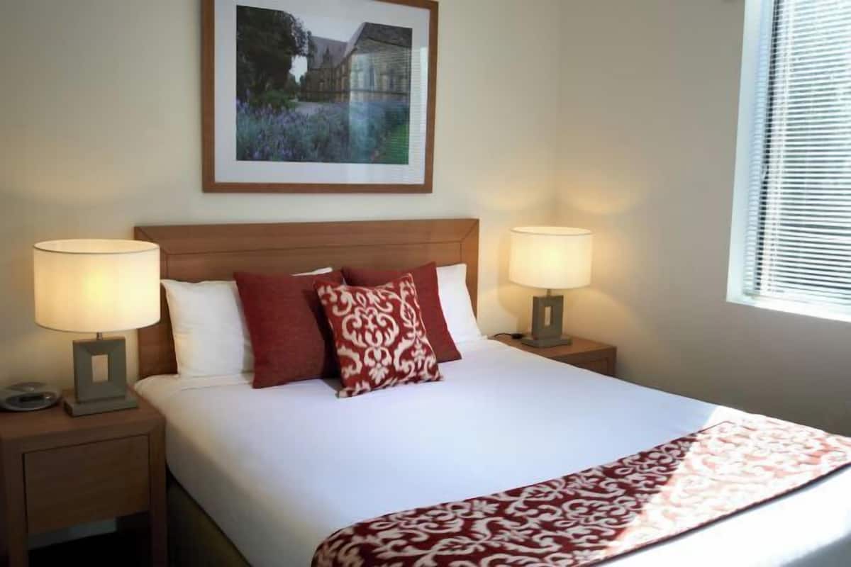 In-room safe, soundproofing, iron/ironing board, cribs (surcharge)