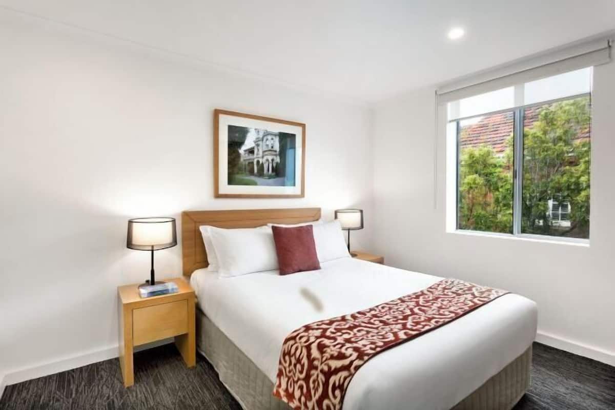 In-room safe, soundproofing, iron/ironing board, cribs (surcharge)