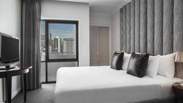 Premium Apartment, 1 Bedroom | Premium bedding, minibar, in-room safe, desk