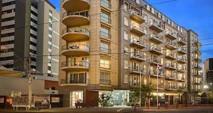 Melbourne South Yarra Central Apartment Hotel