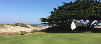 Sea Breeze Inn And Cottages