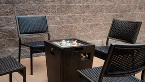 Outdoor pool - The Carriage House (Las Vegas)