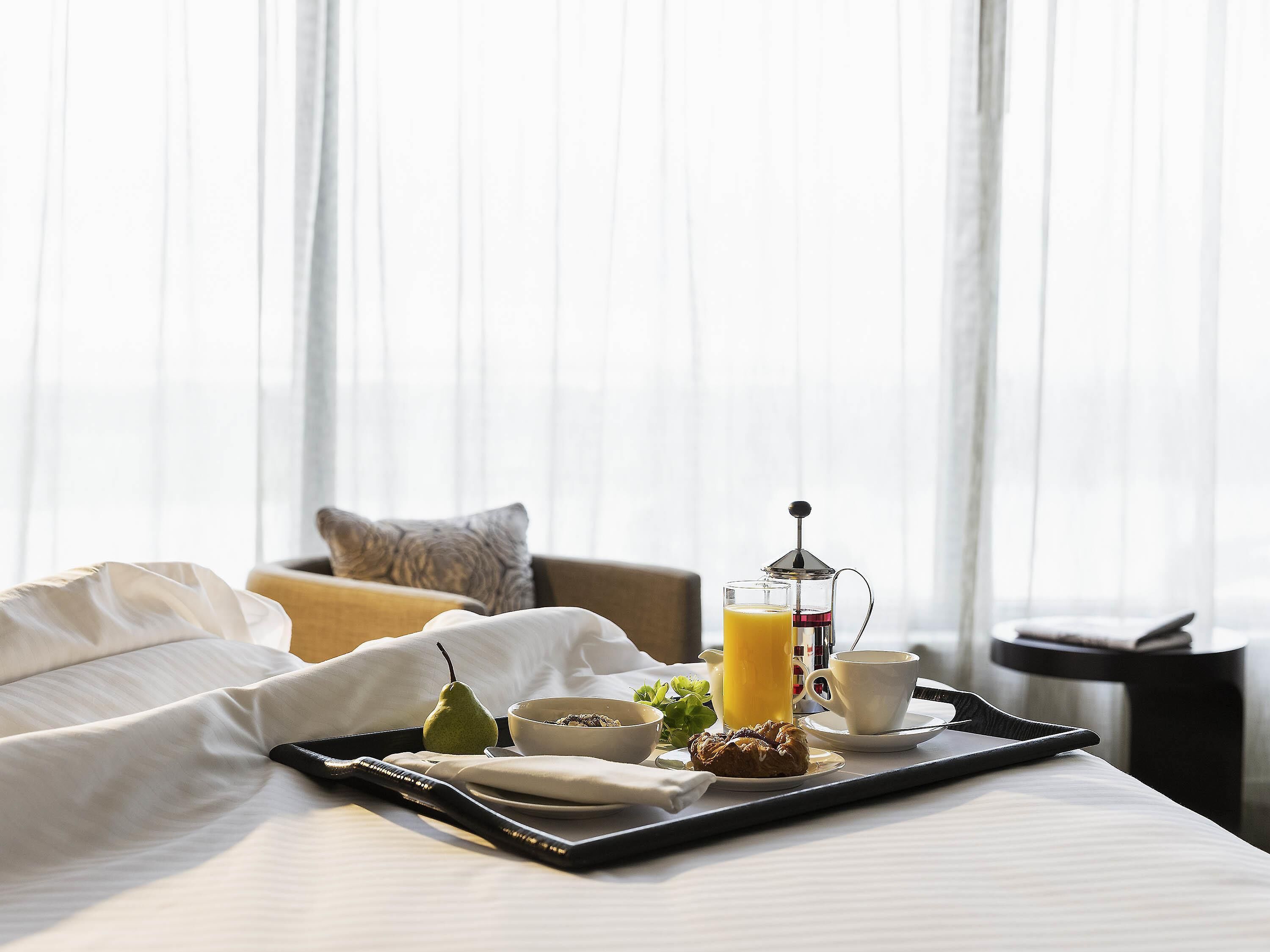 Premium bedding, minibar, in-room safe, desk