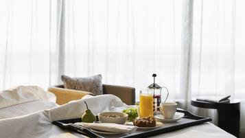 Premium bedding, minibar, in-room safe, desk