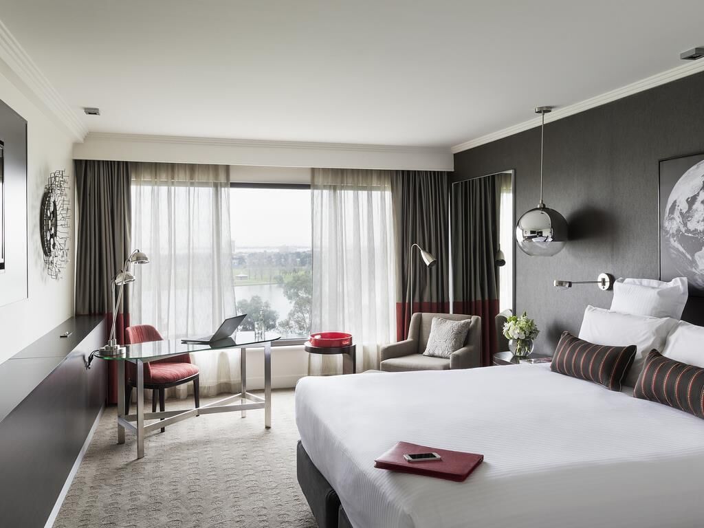 Superior Room, 2 Twin Beds, Lake View | Premium bedding, minibar, in-room safe, desk