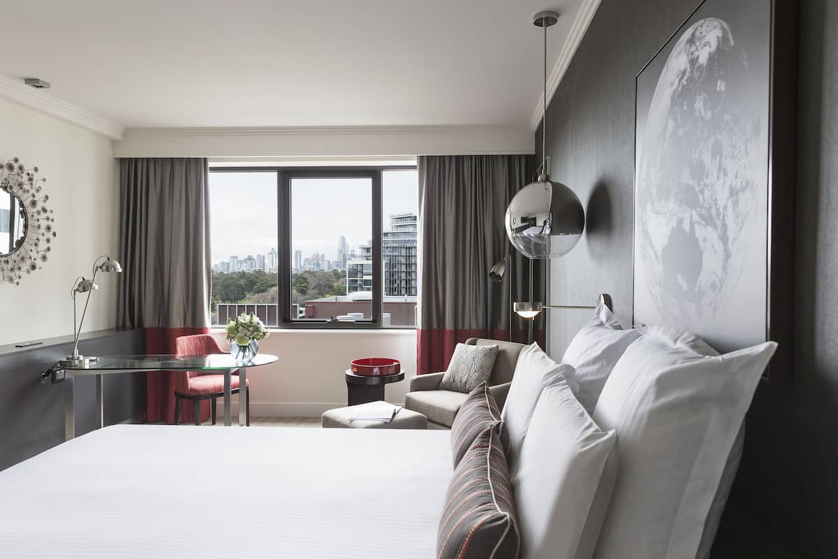 1 bedroom, premium bedding, minibar, in-room safe