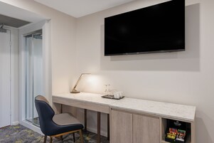 Superior Queen Room | Premium bedding, desk, blackout drapes, iron/ironing board