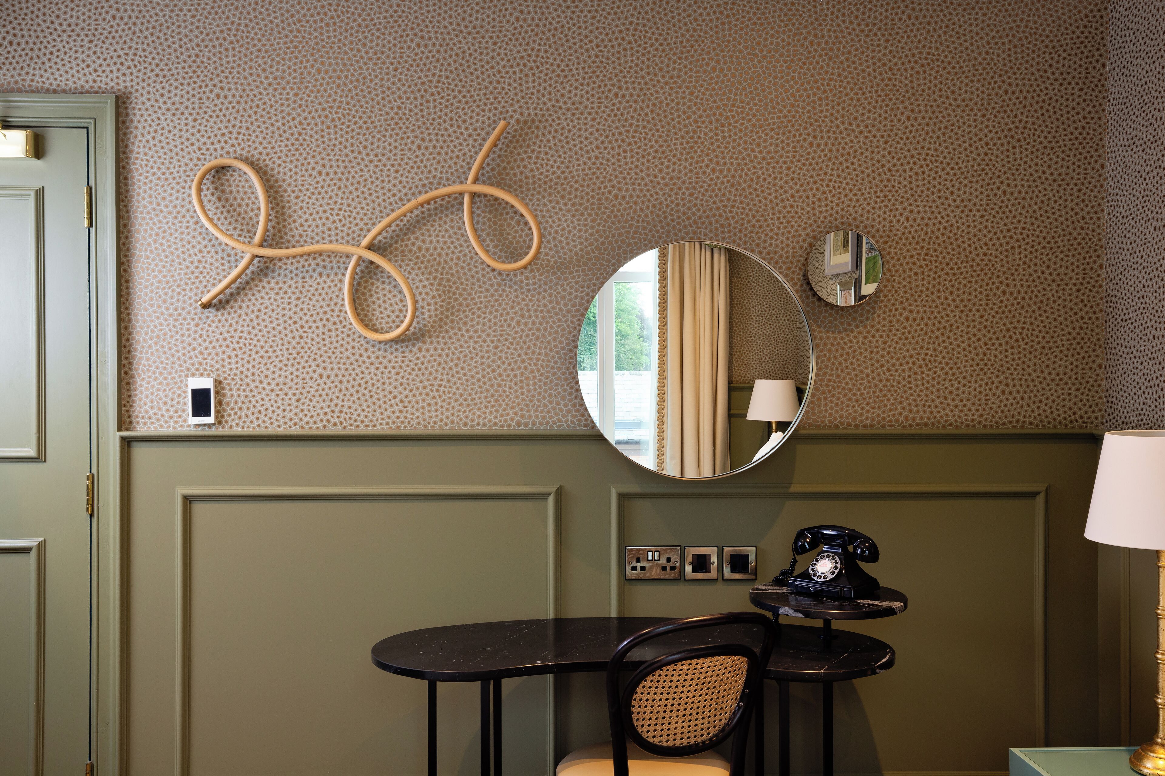 classic room, 1 king bed (george walton) | 1 bedroom, premium bedding, in-room safe, desk