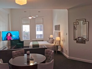 Sängtillbehör av högsta kvalitet, individuell inredning och unika möbler