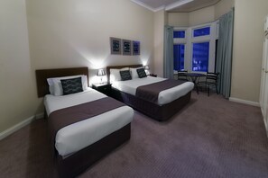 Premium bedding, individually decorated, individually furnished - Adelaide Mansions Serviced Apartments (Adelaide)