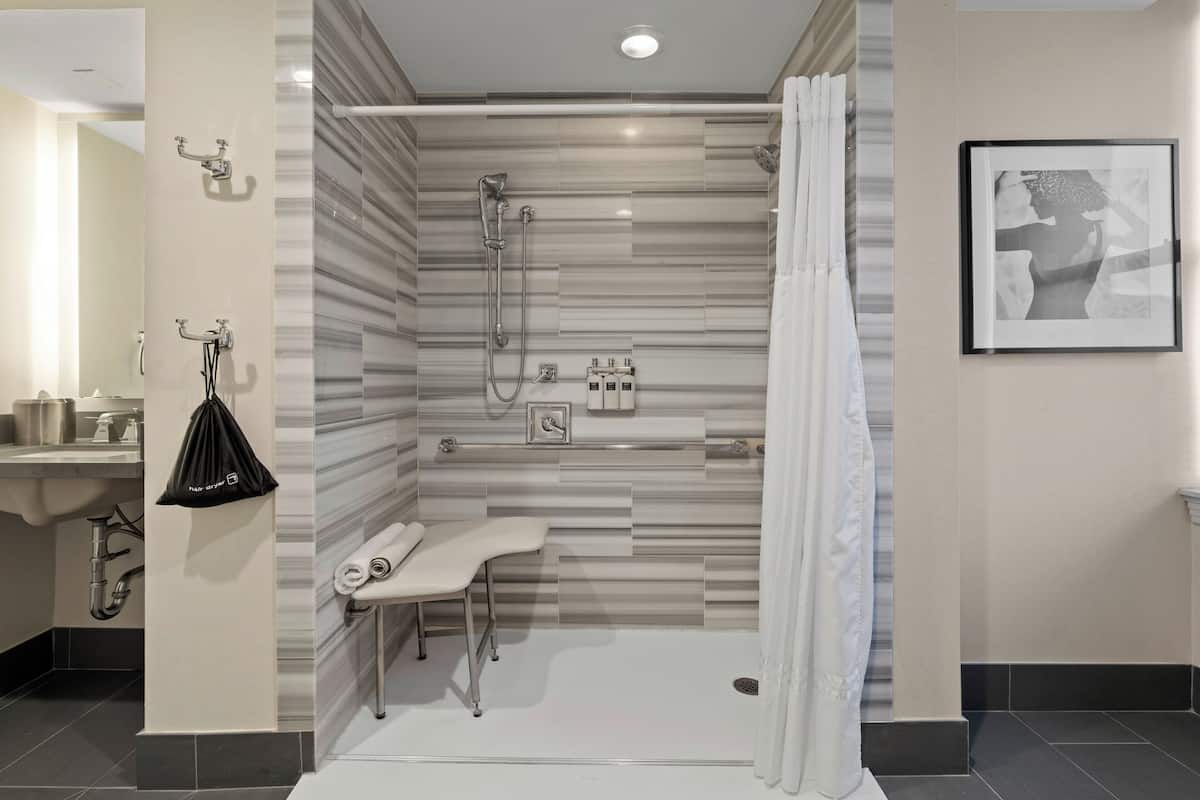 Premium Room, 1 King Bed, Accessible Bathtub, City View (Corner, Mobility) | Premium bedding, pillowtop beds, desk, laptop workspace