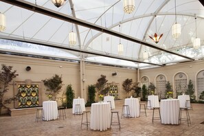 Terrace/patio - Hotel De Anza by IHG (San Jose)